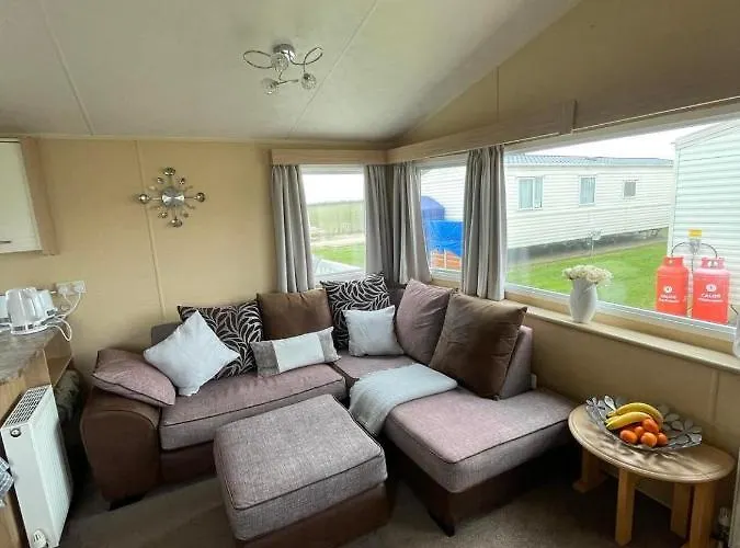 Chalet 40, Cleethorpes